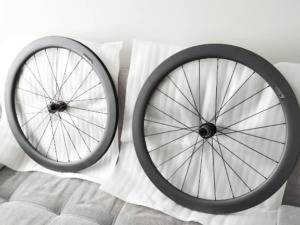 Ruedas Superteam D50 carbono perfil 50mm.
